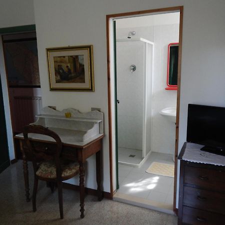 Residence Il Colle Collestrada Cameră foto