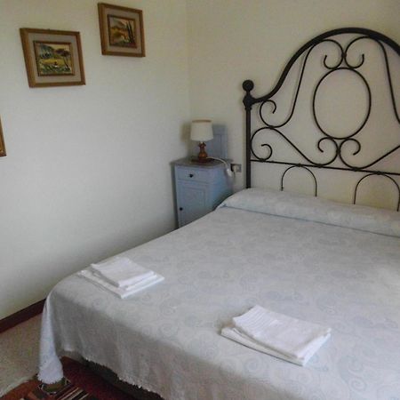 Residence Il Colle Collestrada Cameră foto