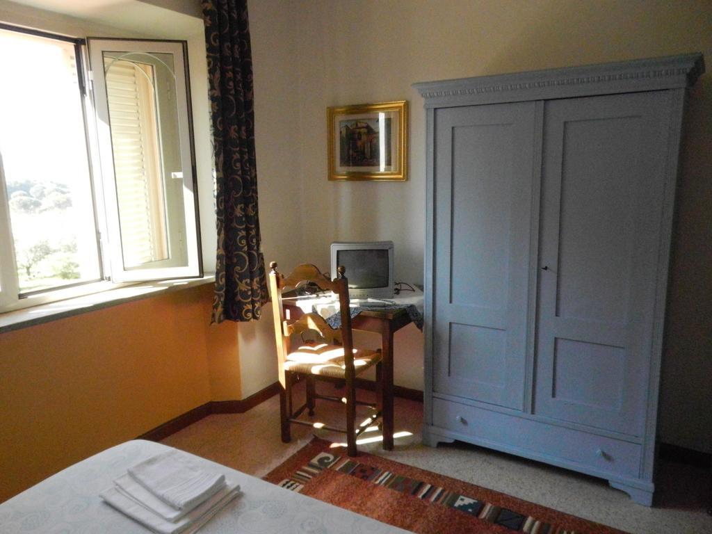 Residence Il Colle Collestrada Cameră foto