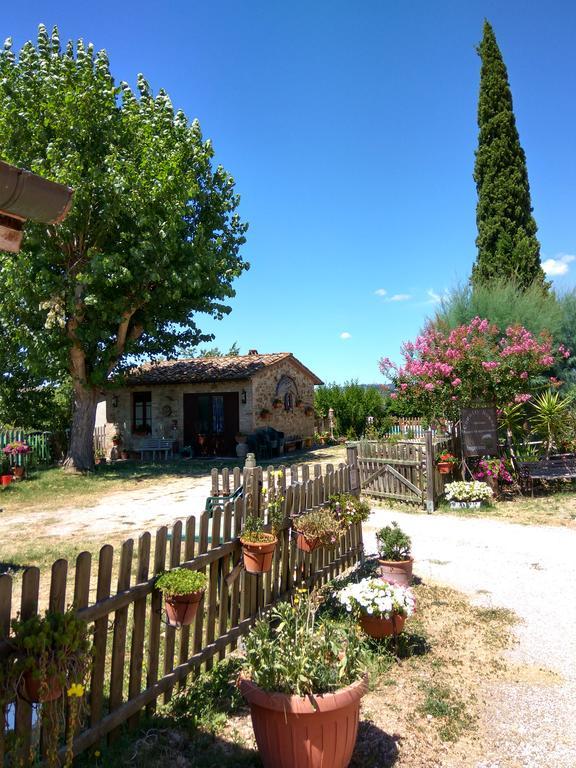 Residence Il Colle Collestrada Exterior foto